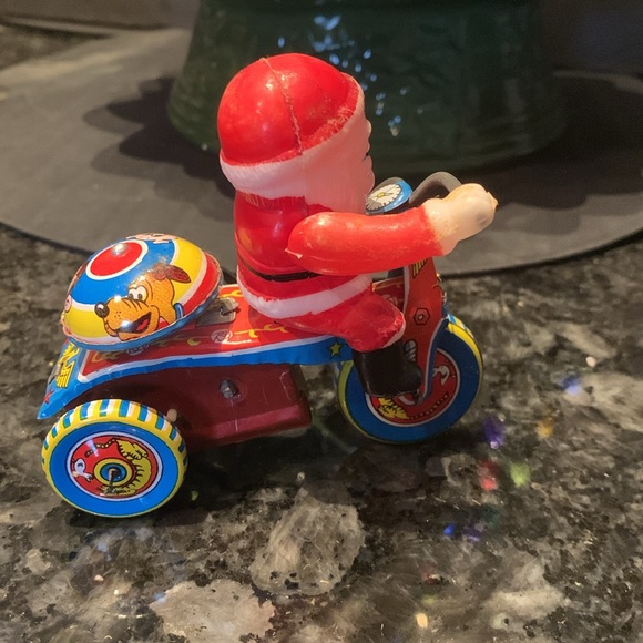 Vintage 1950s Aoki Santa Claus Rides a Bike/Mechanical Wind-up Santa /Works - Picture 5 of 8